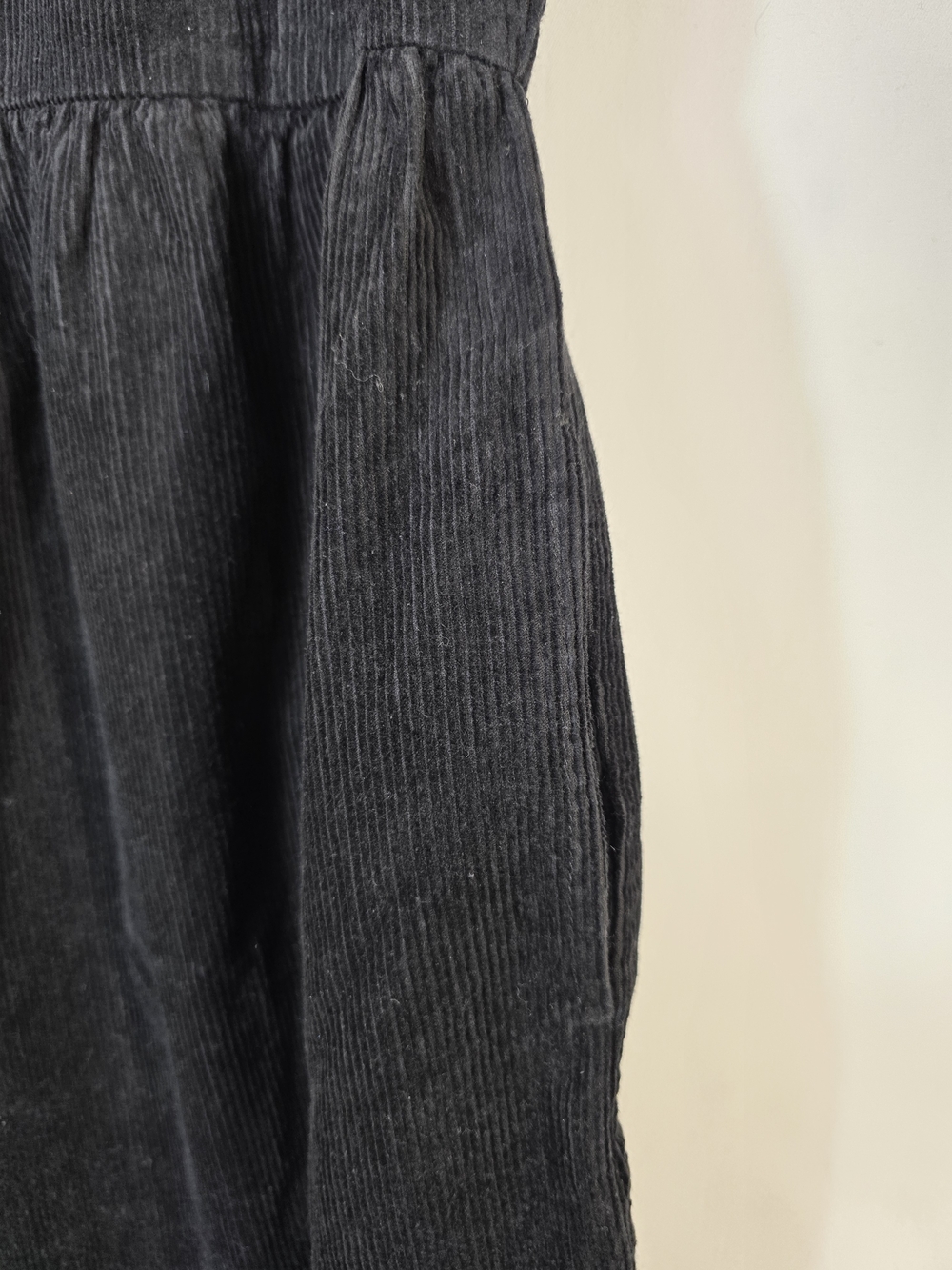 Lucy & Yak Bowie Dungarees Black Corduroy Jumpsuit - Relaxed Wide-Leg Style - Picture 3 of 9